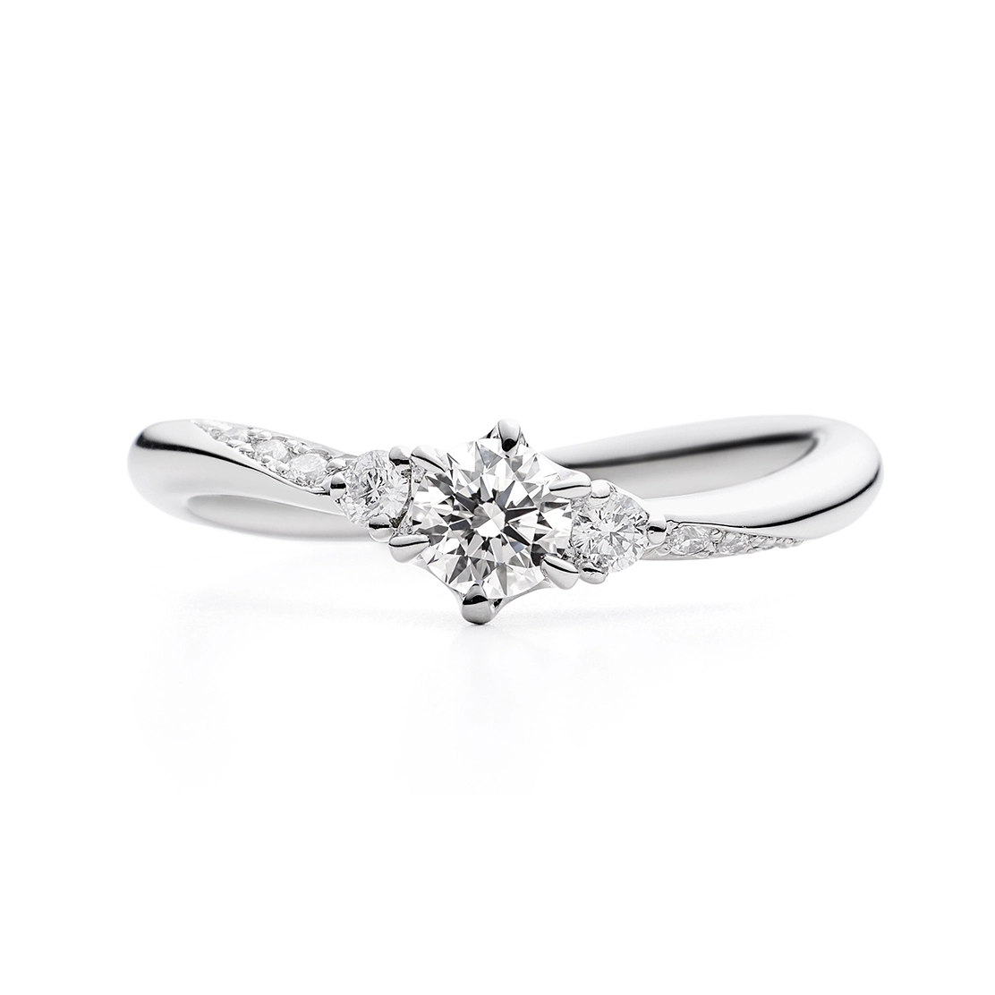 Kana　カナ　【AFFLUX 婚約指輪】