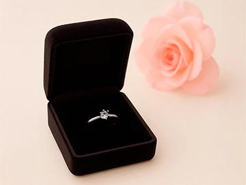 プロポーズリングケースプレゼント