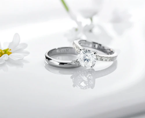 婚約指輪と結婚指輪の刻印イメージ